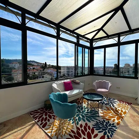 Tassigny Stylish - 2 Bedroom Sleeps 4 Free Parking * Cannes