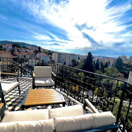 Tassigny Stylish - 2 Bedroom Sleeps 4 Free Parking
