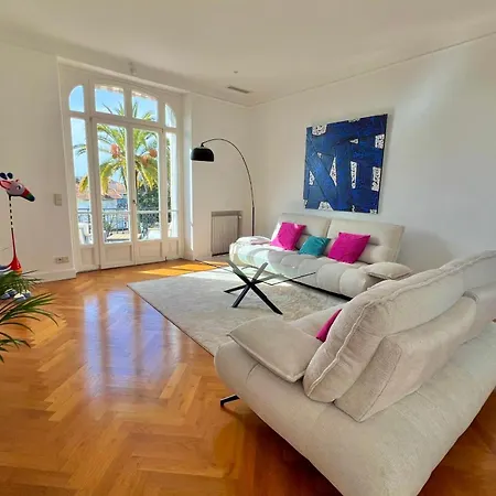 Tassigny Stylish - 2 Bedroom Sleeps 4 Free Parking * Cannes